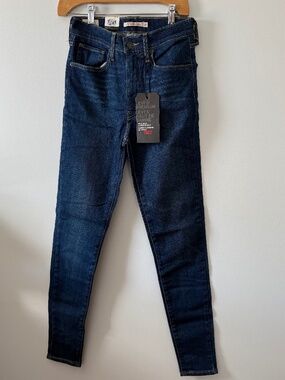 Levis mile high super skinny 27 x 30 NWT